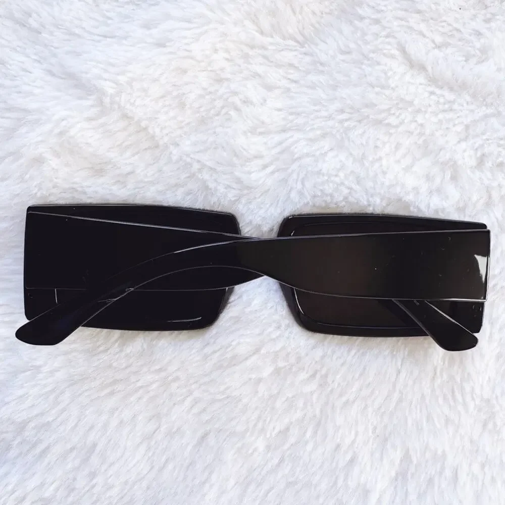 Aaron Black w/ Green Tint Rectangular Sunglasses